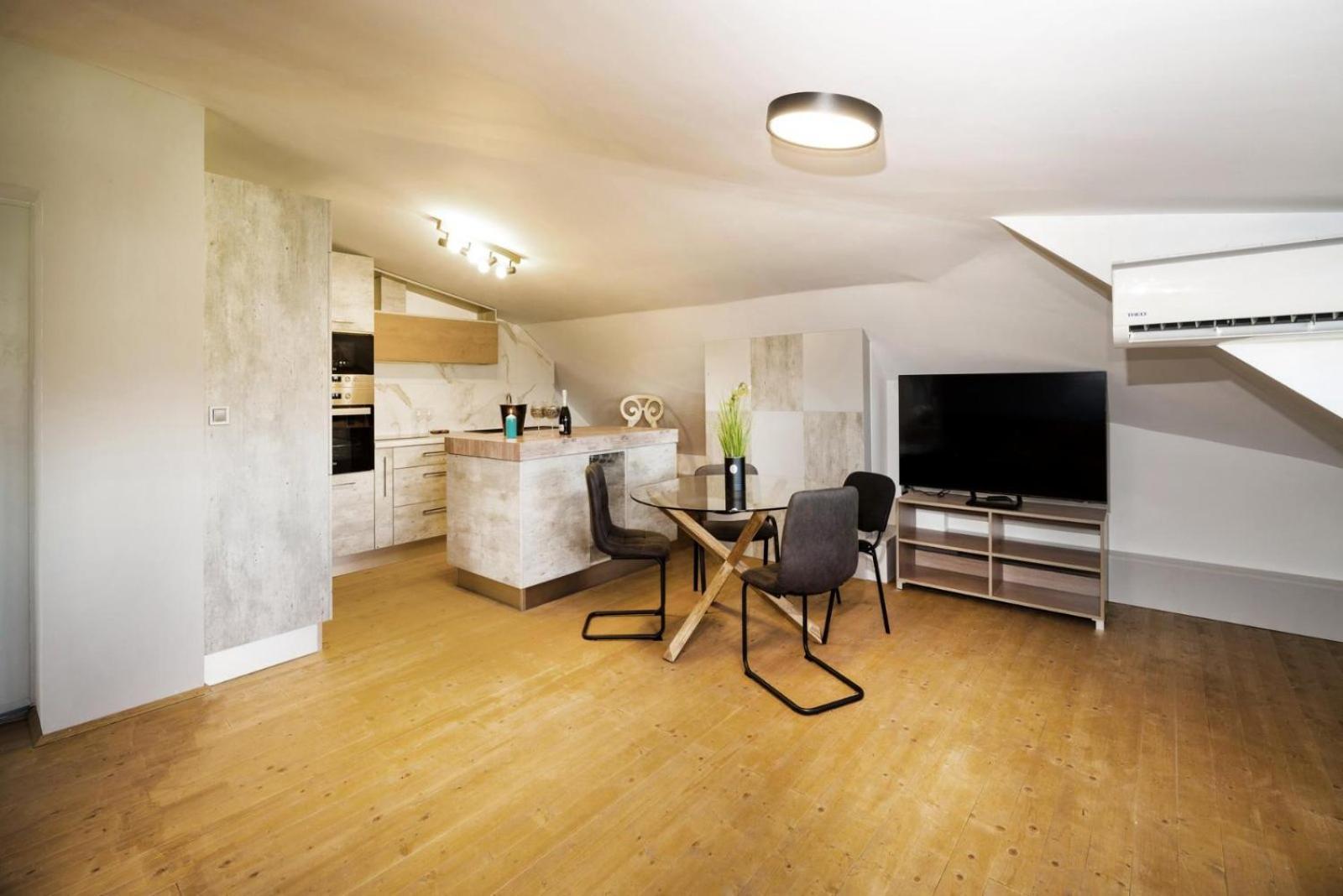 Peace & Quiet Apartment Burgas Bagian luar foto